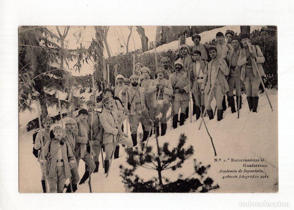 Postales: GUADARRAMA.- N.&deg; 2. EXCURSIONISTAS AL ACADEMIA DE INFANTER&Iacute;A, GABINETE FOTOGR&Aacute;FICO 1911.