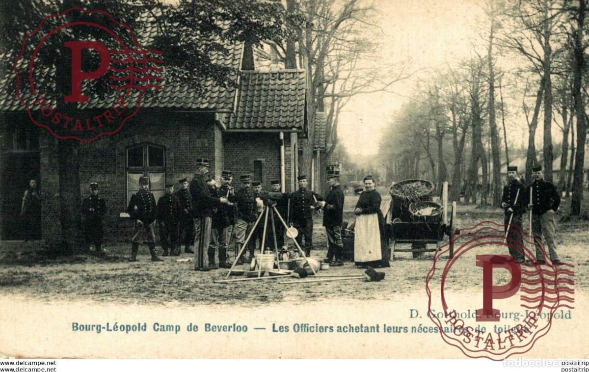 Postcards: Les Officiers achetant leur n&eacute;cessaire de toilette LEOPOLDSBURG BOURG LEOPOLD Camp de BEVERLOO KAMP