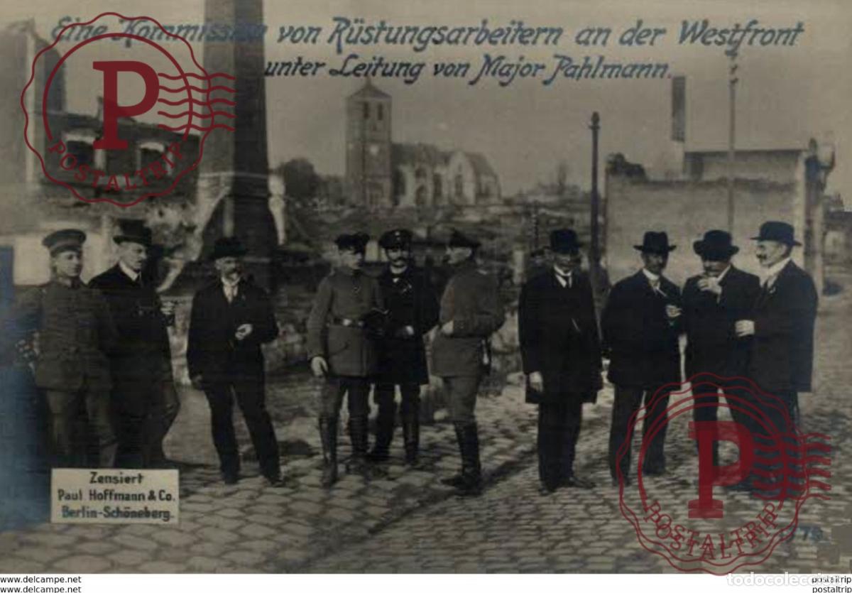 Postales: RPPC CARTE PHOTO 17*12cm. Kommission von R&uuml;stungsarbeitern an der Westfront. Paul Hoffmann 191415