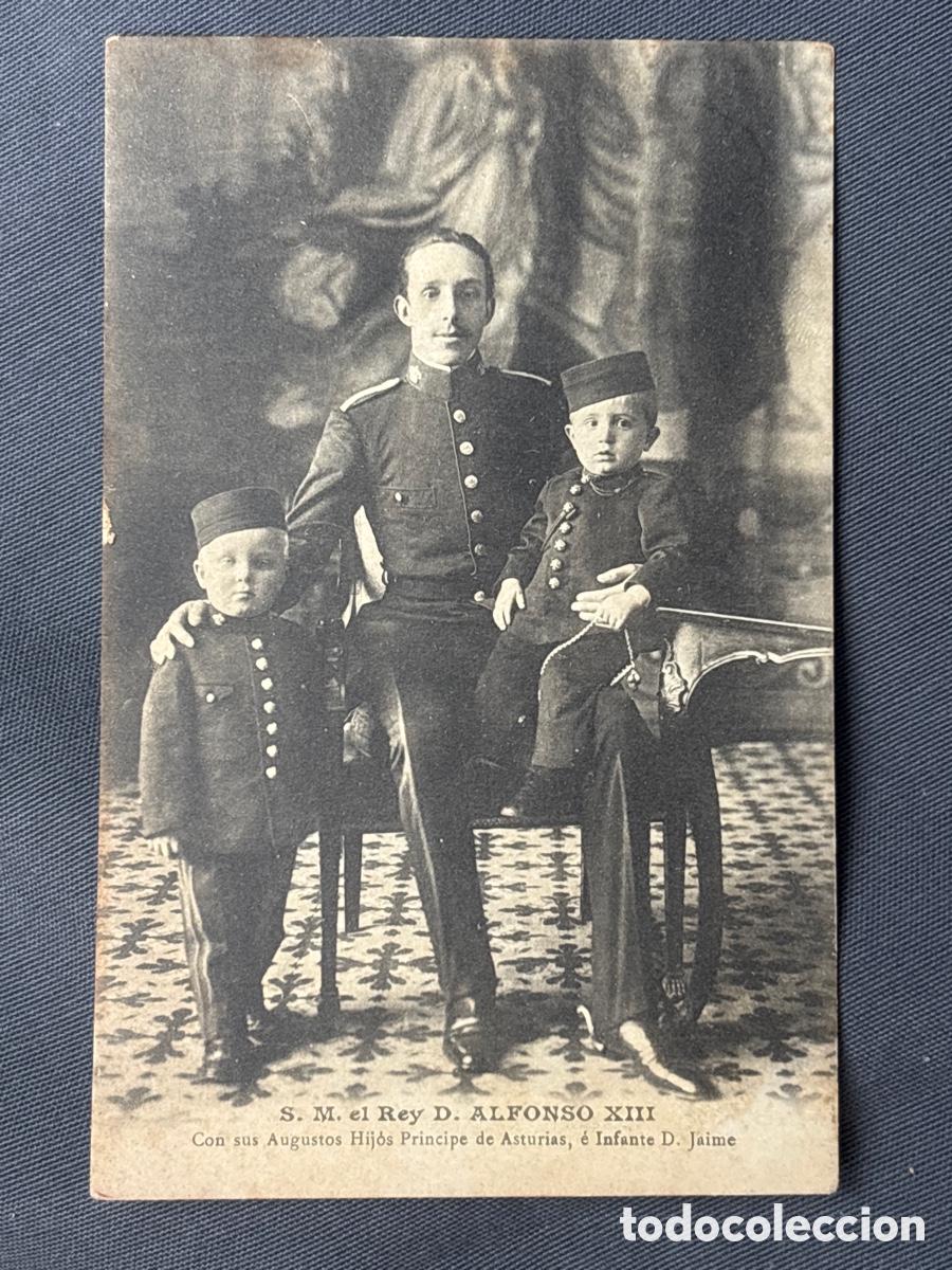 Postales: S.M el Rey D. Alfonso XIII con el pr&iacute;ncipe de Asturias y el infante D. Jaime