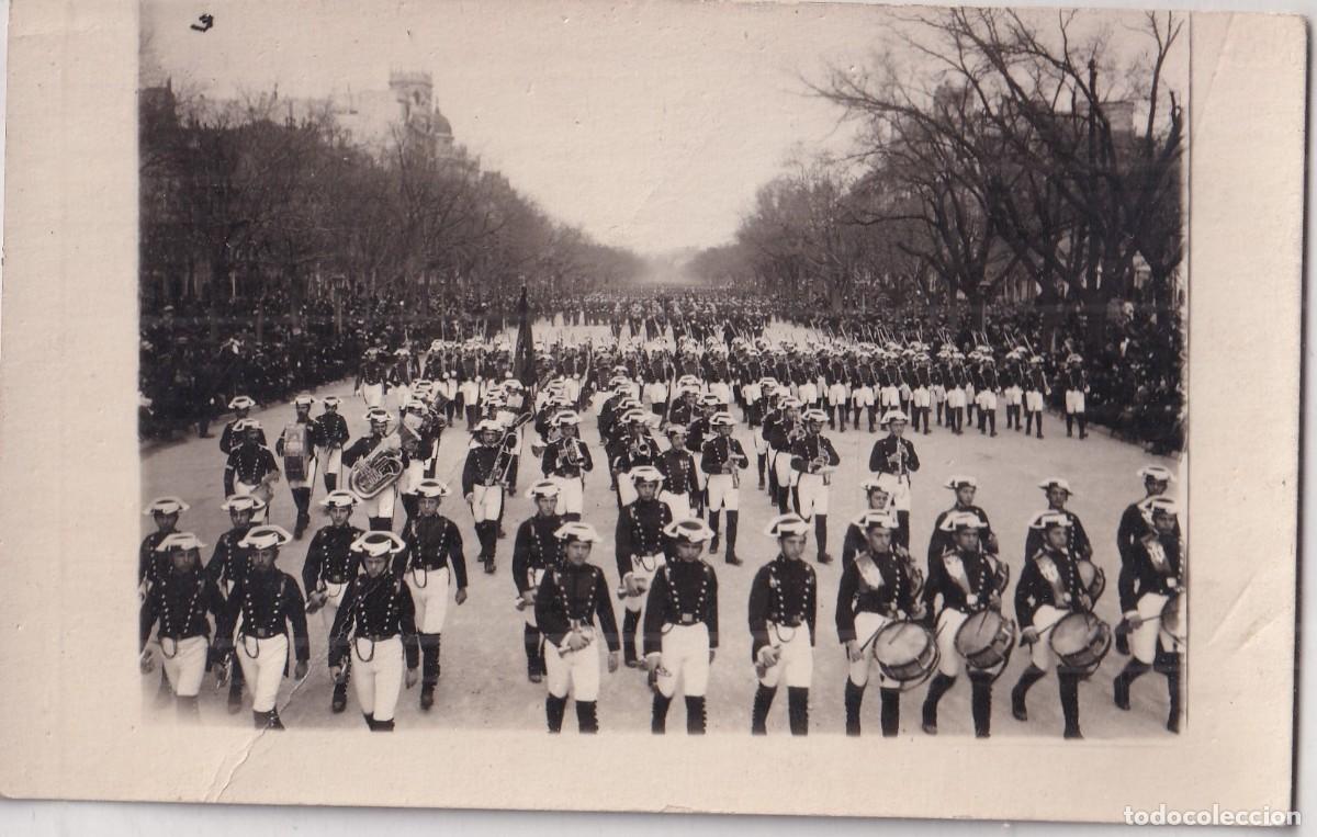 Postales: Postal fotogr&aacute;fica. Banda del Real Cuerpo de Guardias Alabarderos. Madrid. Retiro. Ritz ? fotografo