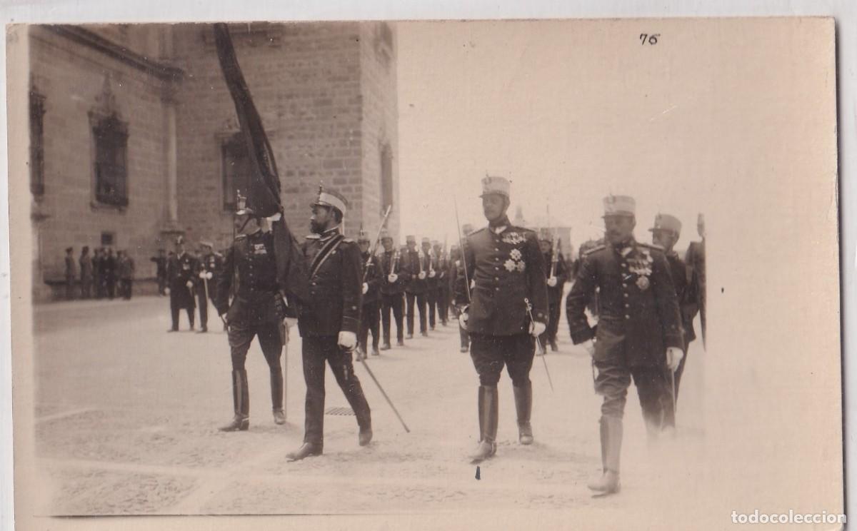 Postales: Madrid 1920 traslado de la antigua bandera al Alc&aacute;zar, Rey Alfonso XIII, acto jura bandera Pr&iacute;ncipe
