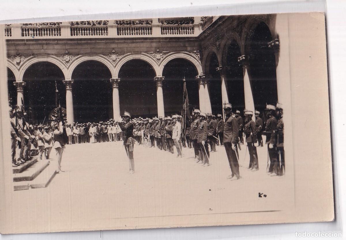 Postales: Toledo 1920 traslado de la antigua bandera al Alc&aacute;zar, Rey Alfonso XIII, acto jura bandera Pr&iacute;ncipe