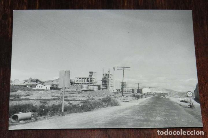 Postales: FOTOGRAFIA DE LORCA, MURCIA, MIDE 11 X 7,5 CMS. - Foto 1