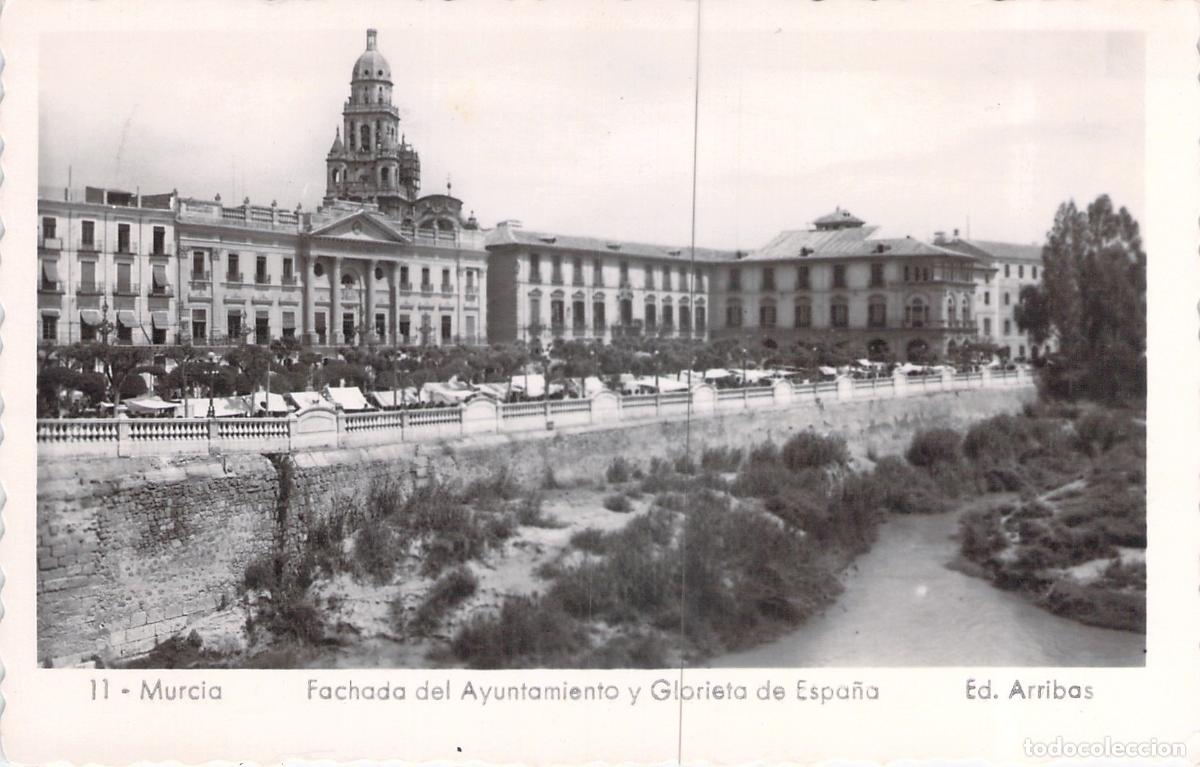 Postales: Postal de Murcia: Fachada del Ayuntamiento y Glorieta de Espa&ntilde;a