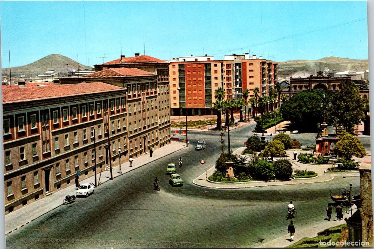 Postales: Cartagena - Plaza del Almirante Bastarreche - Garc&iacute;a Garrabella 22 - 148x100mm