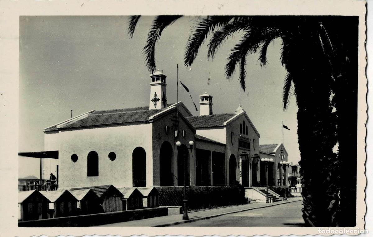 Postales: POSTAL MODERNA DE MURCIA. AGUILAS BALNARIO EN LA PLAYA DE PONIENTE. P-MUR-315
