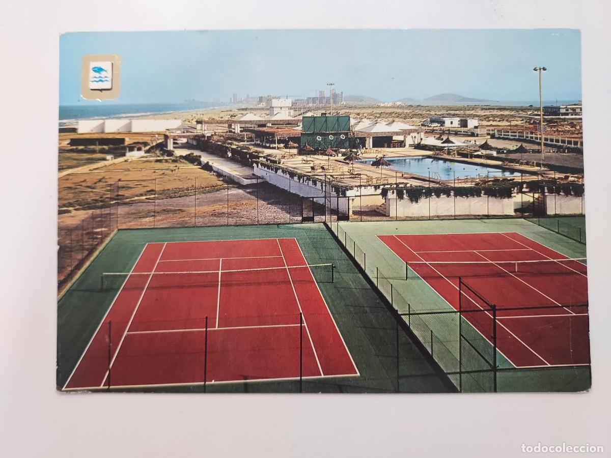 Postales: POSTAL LA MANGA DEL MAR MENOR CARTAGENA TIRO PICHON PISTA Y TENIS. 1974. ESCRITA. MURCIA
