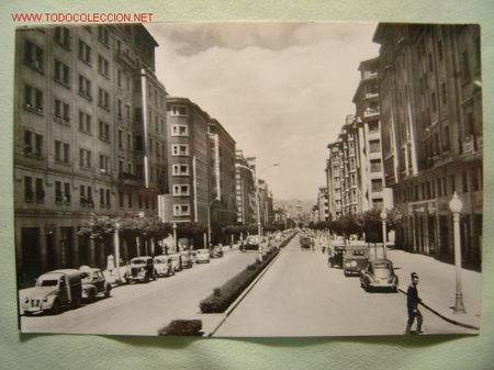 Postales: PAMPLONA AVDA. DE CARLOS III - Foto 1