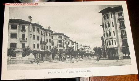 Postales: ANTIGUA  POSTAL DE PAMPLONA - EDICIONES M. ARRIBAS - Foto 1