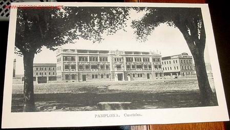 Postales: ANTIGUA  POSTAL DE PAMPLONA - EDICIONES M. ARRIBAS - Foto 1