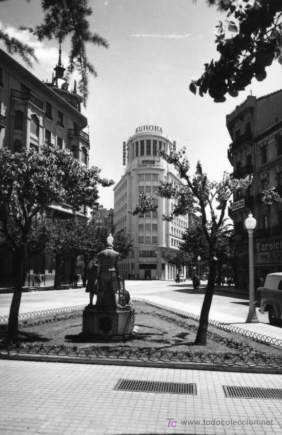 Postales: PAMPLONA.- MONUMENTO Y AVDA. DE SAN IGNACIO - Foto 1