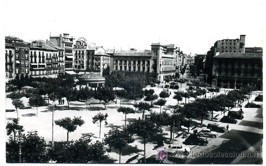 Postales: PAMPLONA, PLAZA DEL CASTILLO,            P17631 - Foto 1