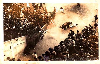Postales: POSTAL DE PAMPLONA ENCIERRO DE LOS TOROS Y COGIDA - Foto 1
