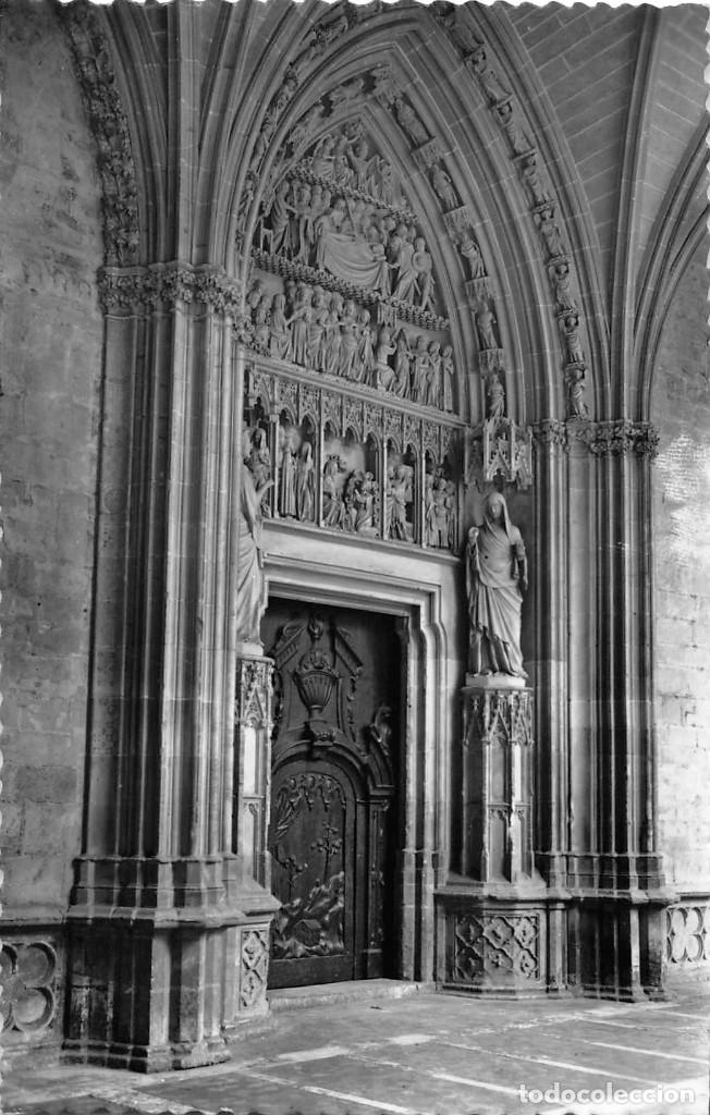 Postales: PAMPLONA.- PUERTA DEL CLAUSTRO LA PRECIOSA - Foto 1