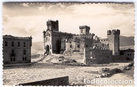 Postales: Castillo de Javier.-  Vistas del Castillo y Bas&iacute;lica - Foto 1