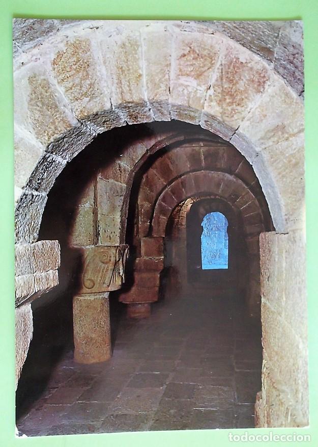 Postales: Yesa (Navarra). Real Monasterio de Leyre. Interior de la Cripta. Inter. Usada con sello. Color - Foto 1