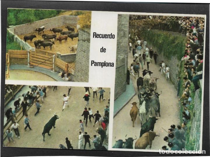 Postales: PAMPLONA N&ordm; 71 ENCIERRO DE LOS TOROS .- EDICIONES COMPLEX 1968 - Foto 1