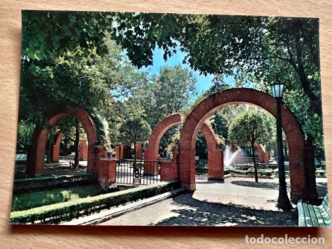 Postales: PAMPLONA - PARQUE MEDIA LUNA - Foto 1