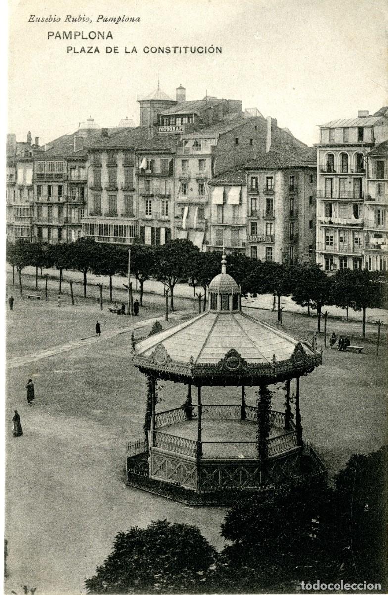Postales: Pamplona. Plaza de la constituci&oacute;n. Eusebio Rubio - Foto 1
