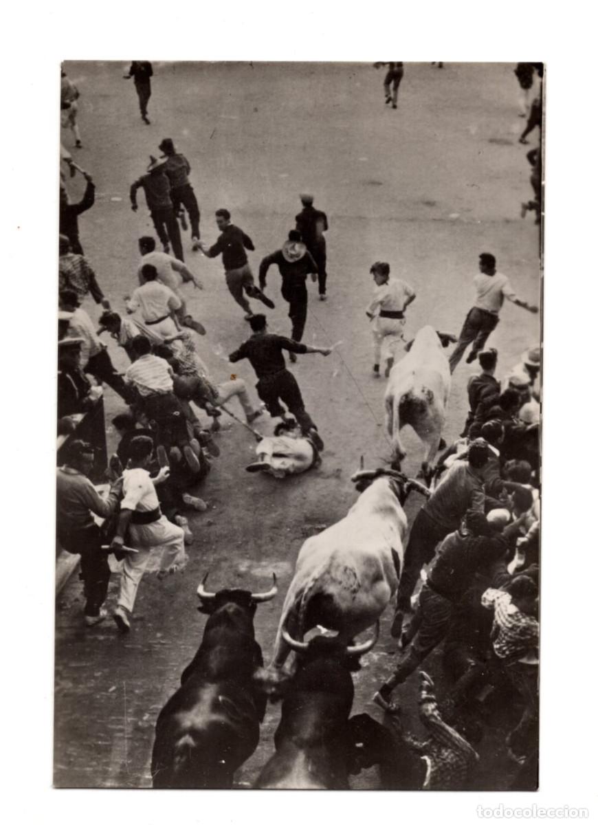 Postales: PAMPLONA.- ENCIERRO DE LOS TOROS. - Foto 1