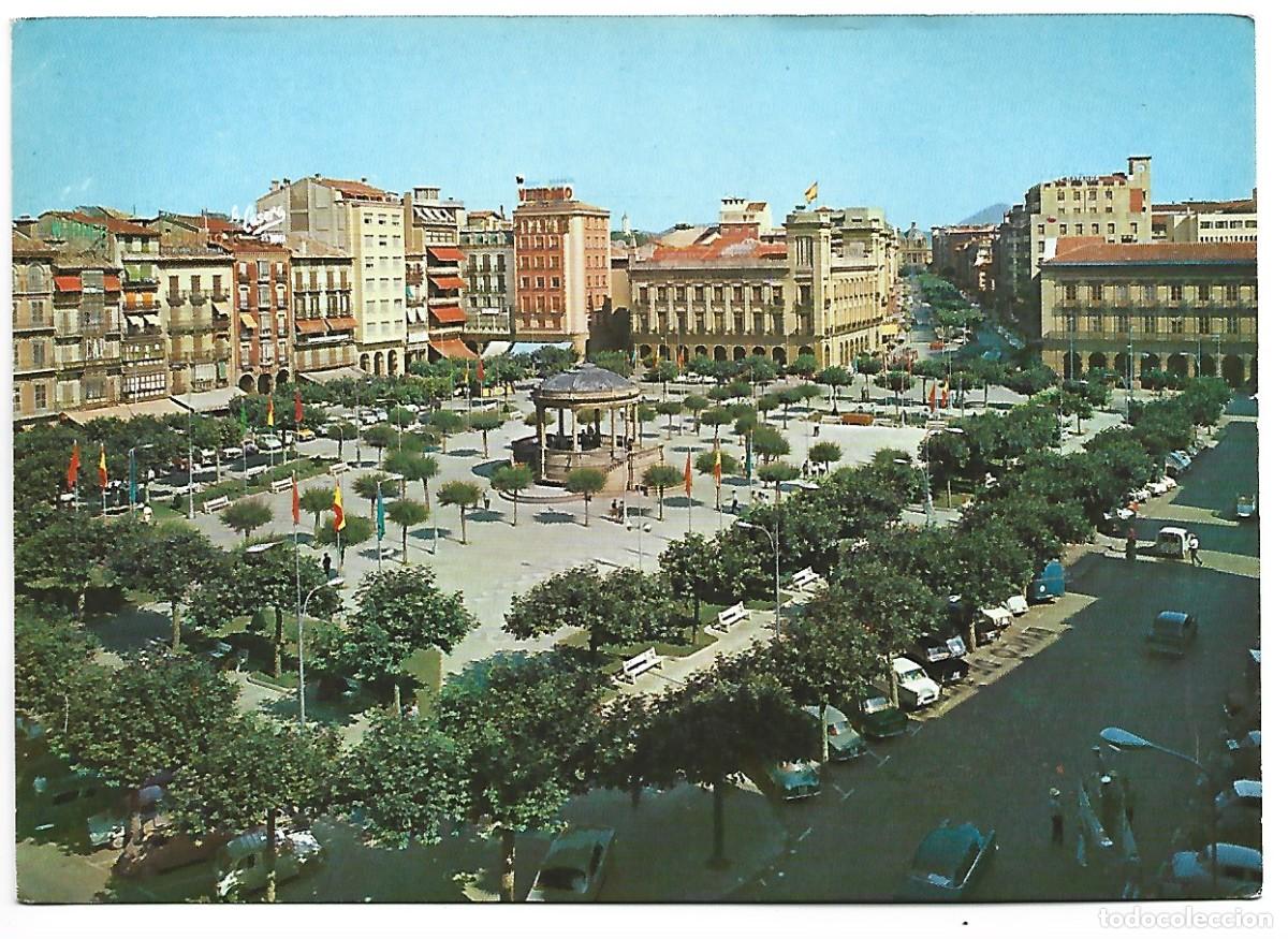 Postales: PLAZA DEL CASTILLO / CASTLE SQUARE.- PAMPLONA - Foto 1