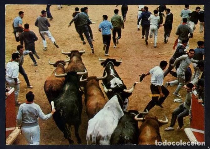 Postales: Pamplona. *Encierro de los Toros* Ed. Complex. Nueva. - Foto 1