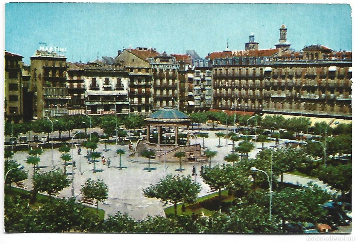 Postales: PLAZA DEL CASTILLO / CASTLE SQUARE.- PAMPLONA - Foto 1