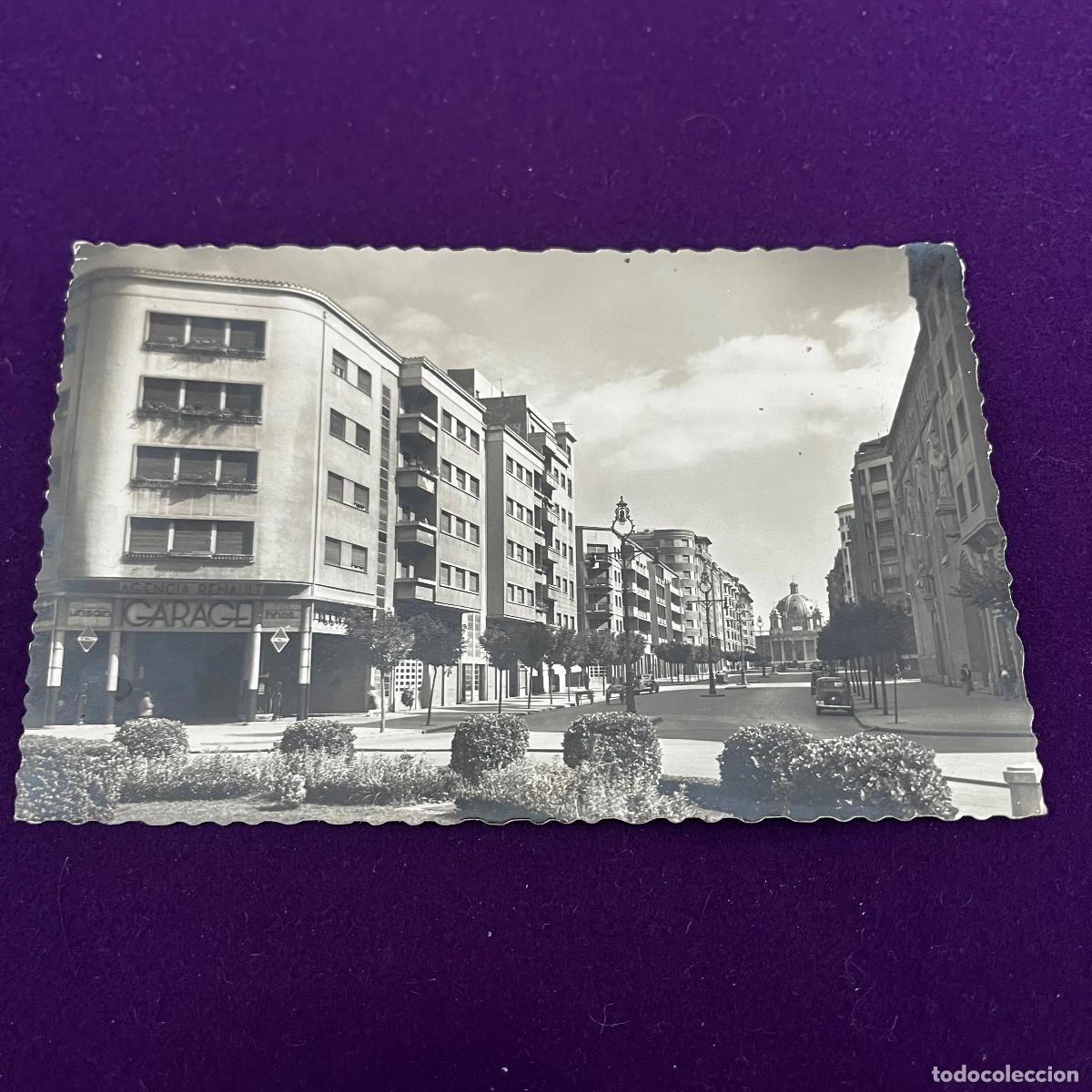 Postales: POSTAL DE PAMPLONA (NAVARRA). PLAZA DEL GENERAL MOLA Y AVENIDA DE CARLOS III.