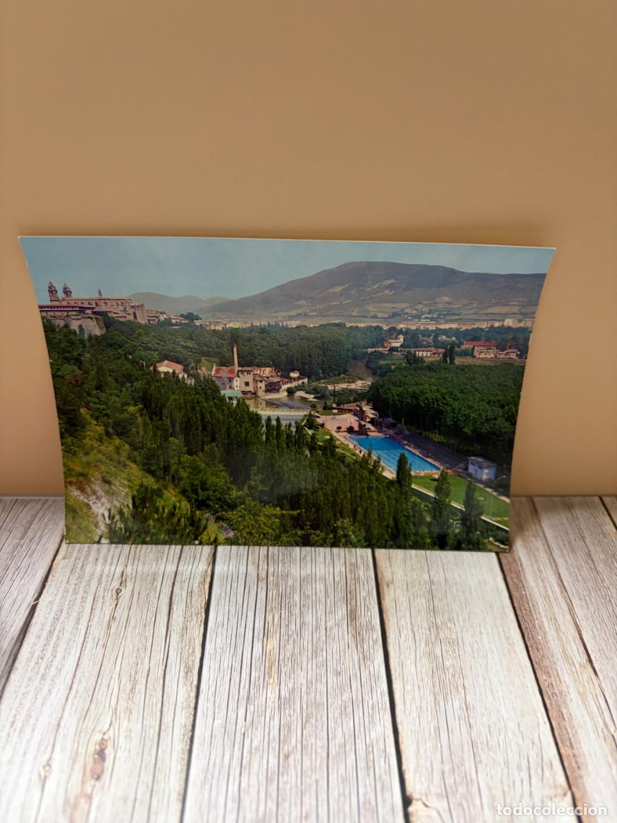 Postales: TARJETA POSTAL. PAMPLONA. 28.- CLUB NATACI&Oacute;N Y MONTE DE SAN CRISTOBAL. EDICIONES ARRIBAS