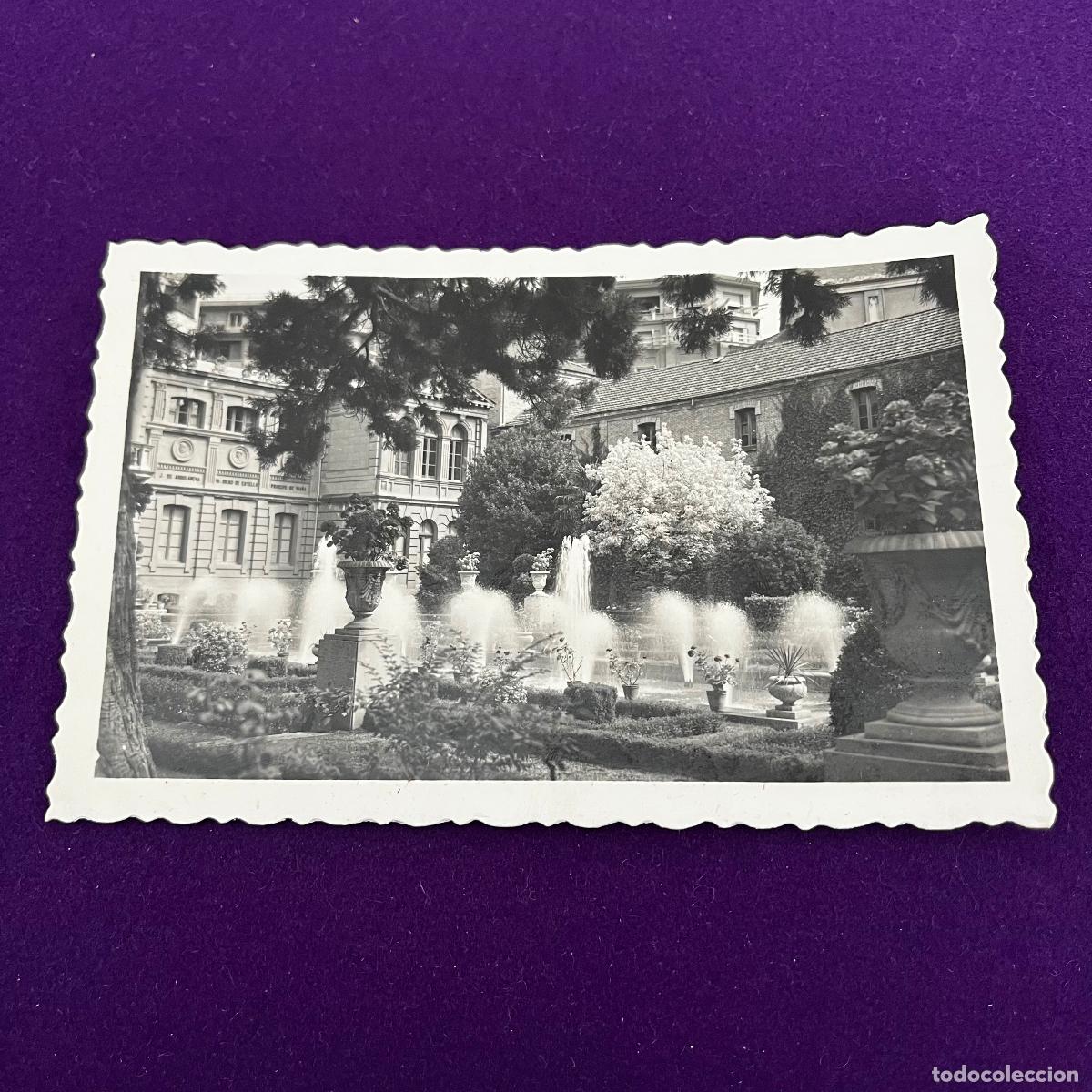 Postkarten: POSTAL DE PAMPLONA (NAVARRA). DIPUTACION. FACHA DEL ARCHIVO Y JARDIN.