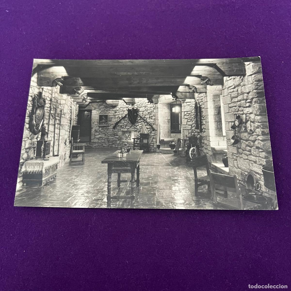 Postales: POSTAL DE CASTILLO DE JAVIER (NAVARRA). SALA GRANDE, CHIMENEA Y RINCON.