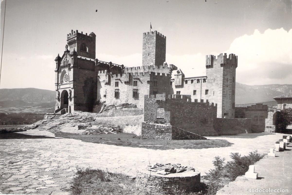 Postales: Postal del Castillo y Bas&iacute;lica de Javier en Navarra - Foto 1