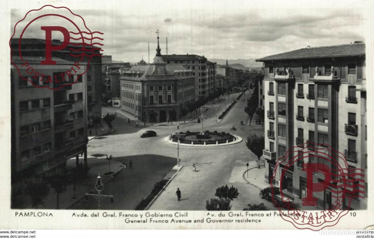 Postales: NAVARRA. PAMPLONA. AVDA DEL GENERAL FRANCO Y GOBIERNO CIVIL