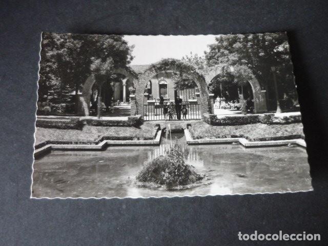 Postales: PAMPLONA NAVARRA JARDINES DE LA MEDIA LUNA