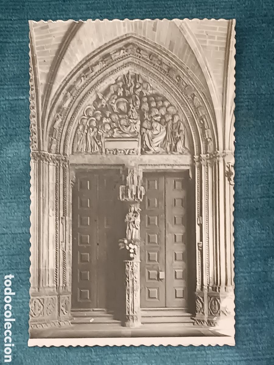 Postales: 8 PAMPLONA. Catedral. Claustro. Puerta del Amparo