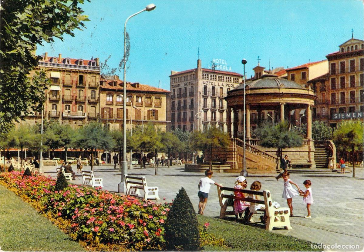 Postales: Postal de la Plaza del Castillo en Pamplona, Navarra