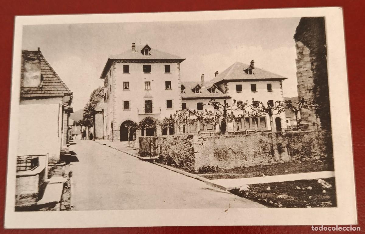Postales: TARJETA POSTAL CASA CONSISTORIAL Y ESCUELAS - BURGUETE 1920/30 - HAUSER Y MENET
