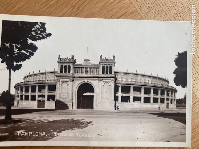 Postales: Pamplona. Plaza de Toros. Sin editor. Circulada en tiempos de Republica