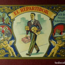 Postales: MUY ANTIGUA FELICITACIÓN NAVIDEÑA - EL REPARTIDOR LES DESEA FELICES NAVIDADES - BARCELONA - AÑOS 50