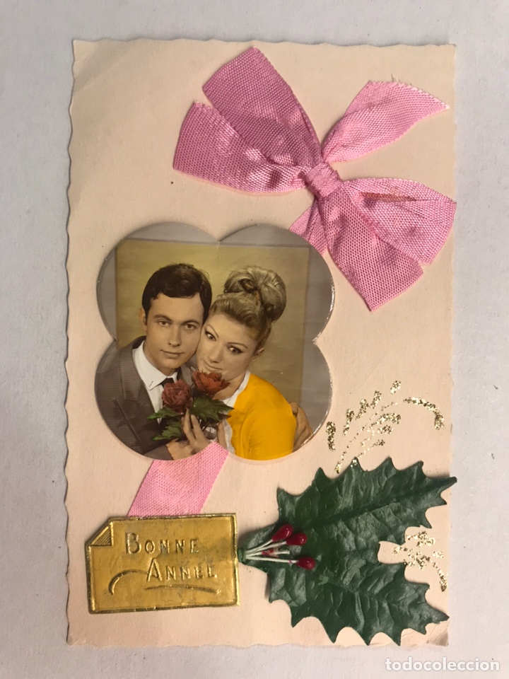 Postais: NAVIDAD. Felicitaci&oacute;n Navide&ntilde;a decorada con ramita de Acebo y lazo navide&ntilde;o (h.1960?)