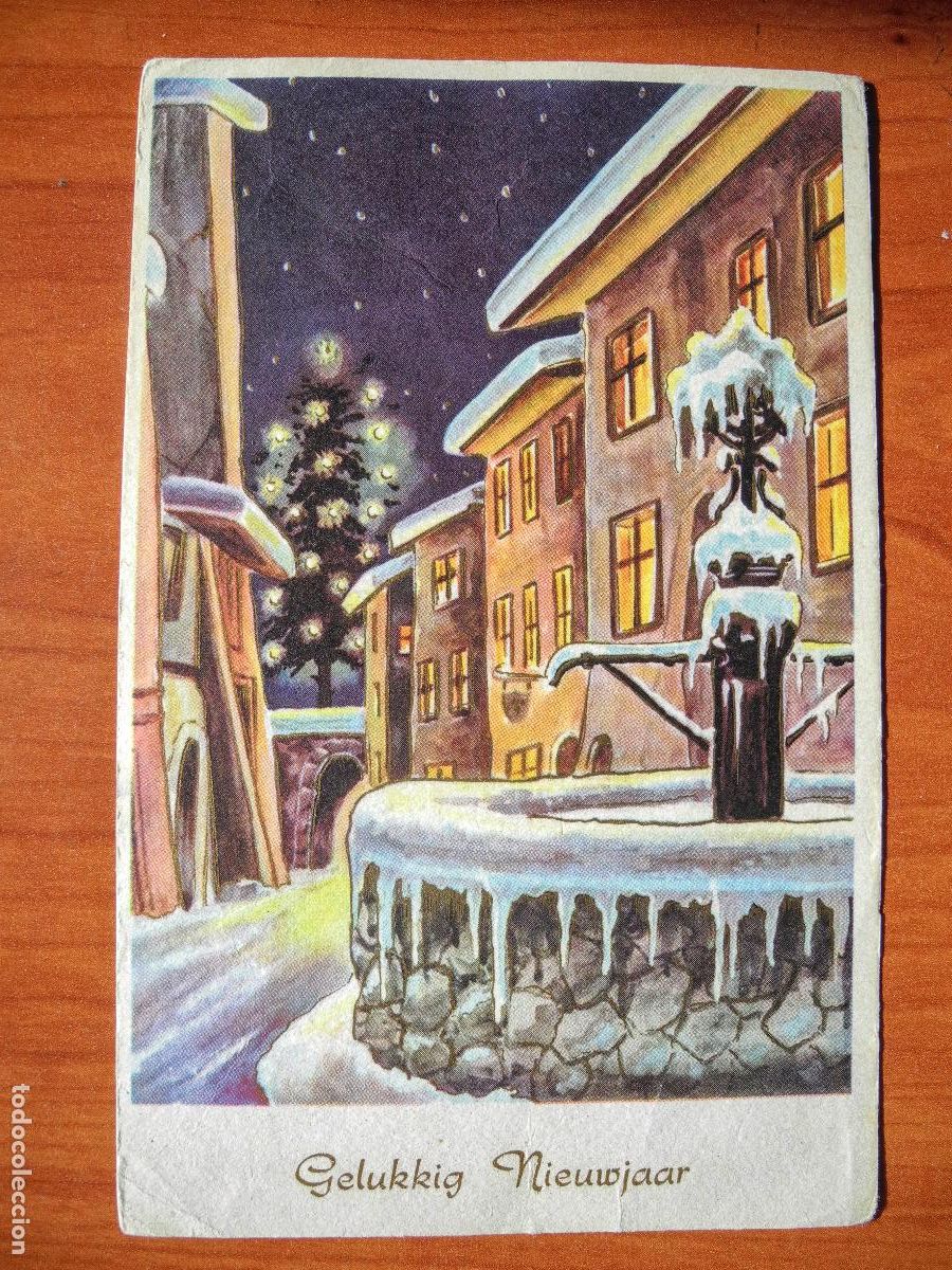 Postcards: Navidad. Paisaje nevado. Fuente. Casas. Trazos dorados. Circulada sin sello 9x14