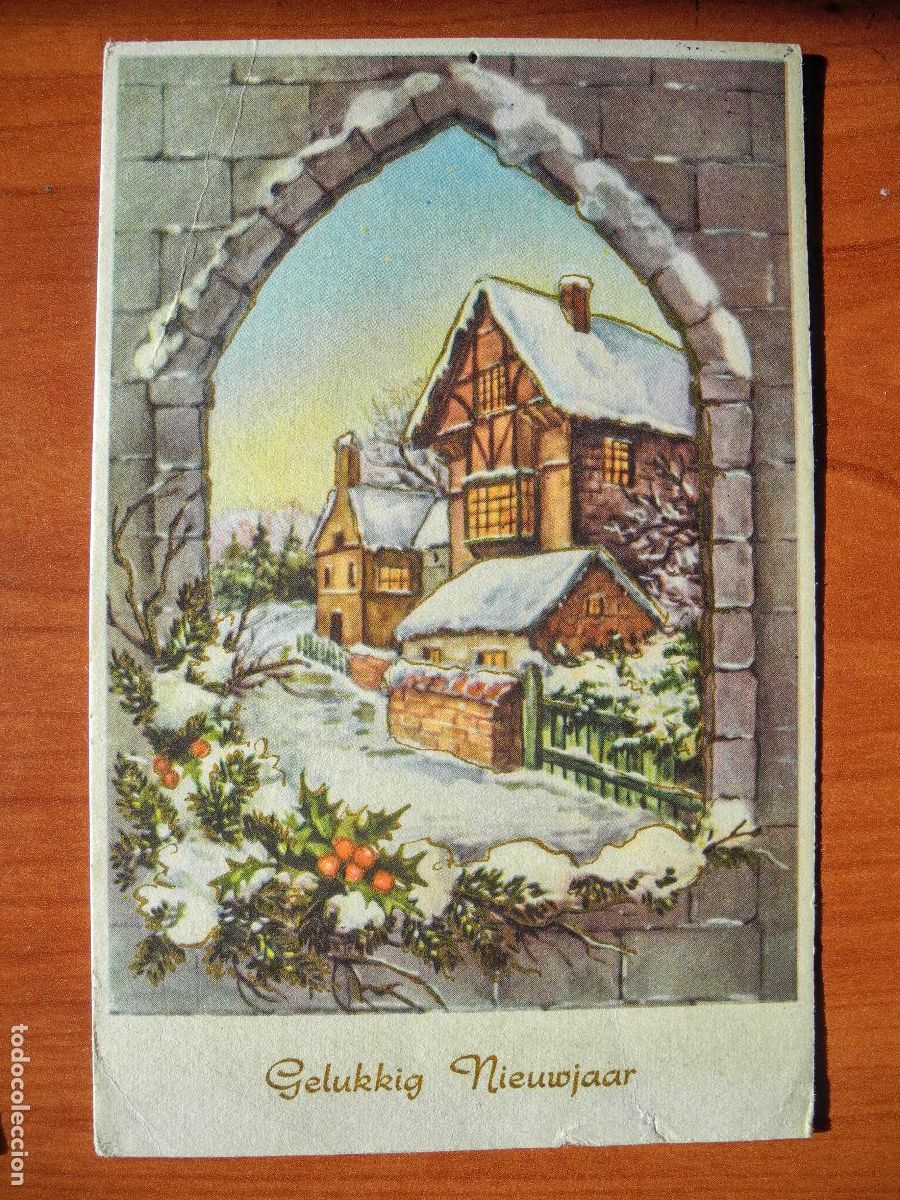 Postcards: Navidad. Paisaje nevado. Casas. Ventana. Trazos dorados. Circulada sin sello 9x14