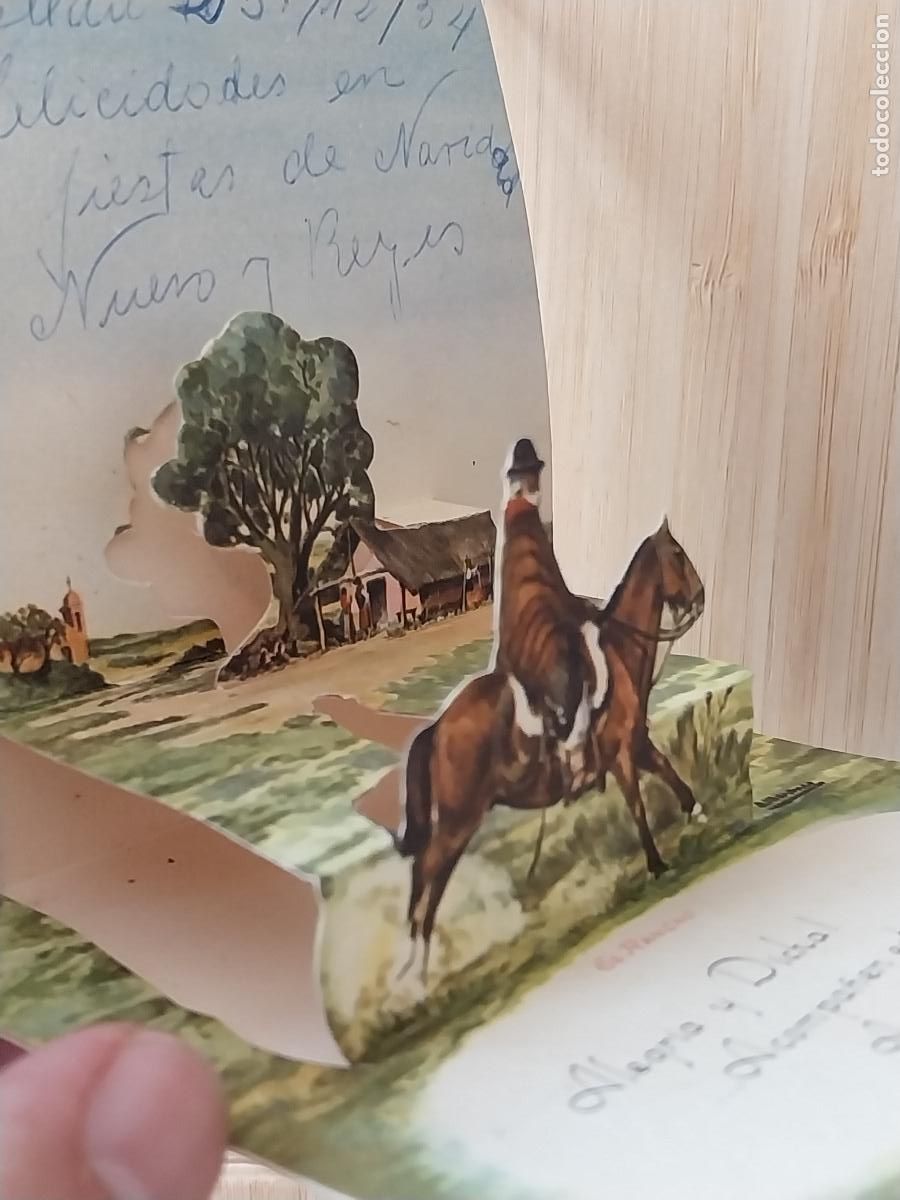 Postales: NAVIDAD A&Ntilde;O 1954 POP UP TROQUELADA TARJETA ORIGINAL 10.8X9.7CMS PLEGADA DE VUELTA HOMBRE A CABALLO