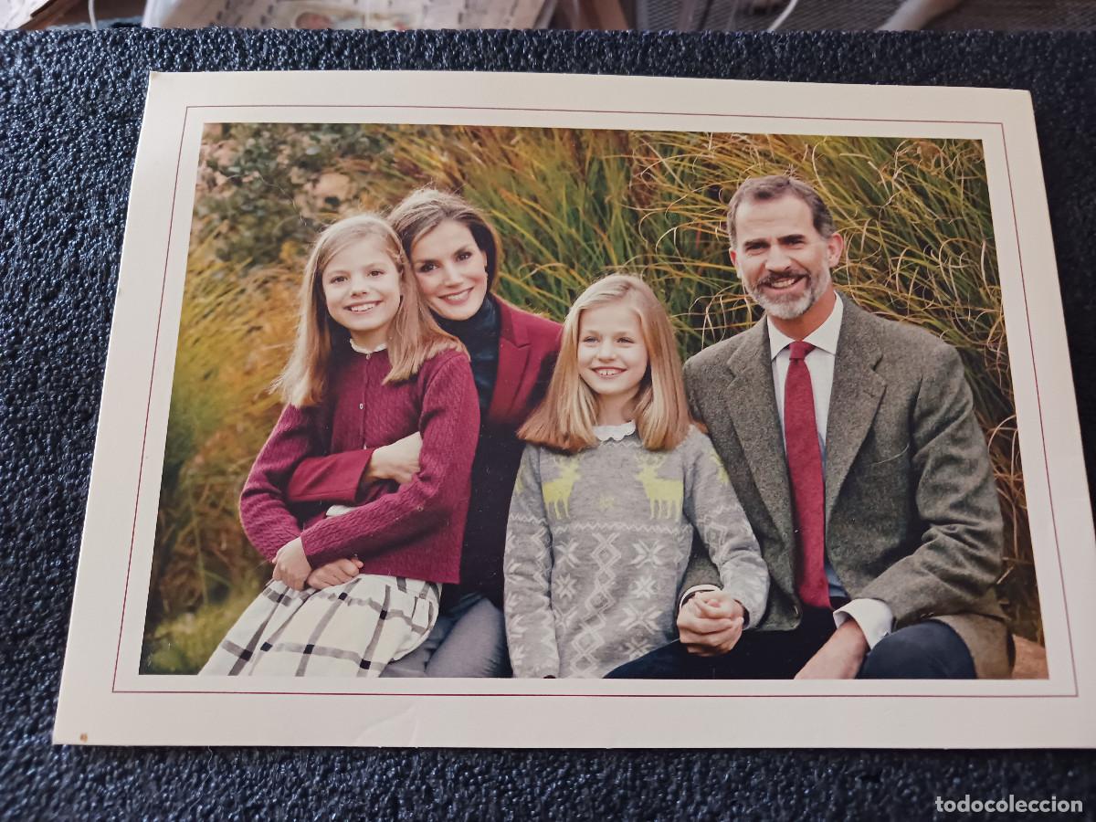 Postales: diptico, felicitacion navide&ntilde;a casa real espa&ntilde;ola, firmas de felipe, letizia, leonor y sofia, 2017