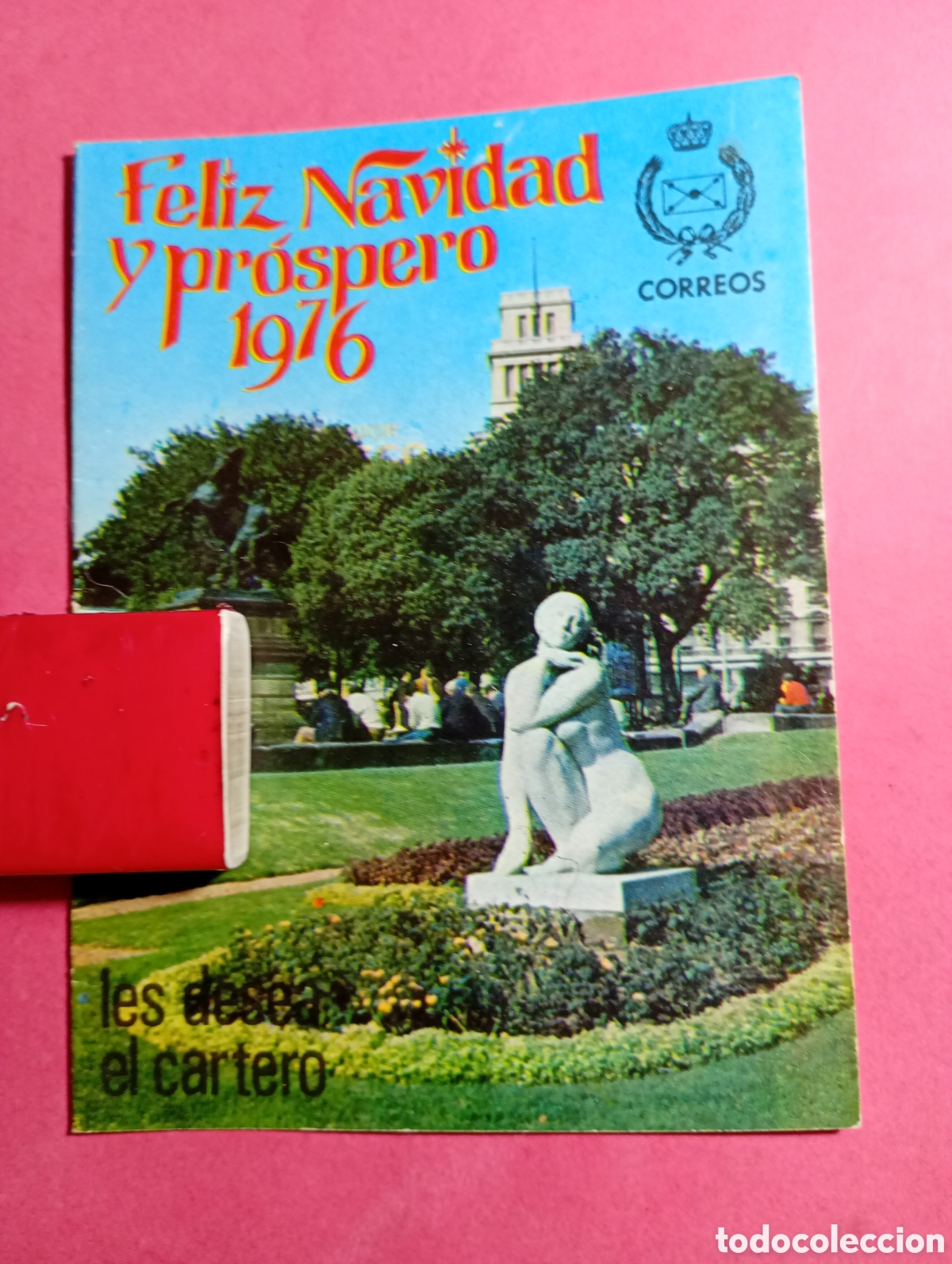 Postales: feliz navidad y pr&oacute;spero 1976 les desea el cartero CORREOS LIBRITO TARIFAS
