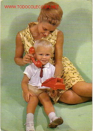 Postales: NI&Ntilde;A CON SU MADRE Y TELEFONO - Foto 1