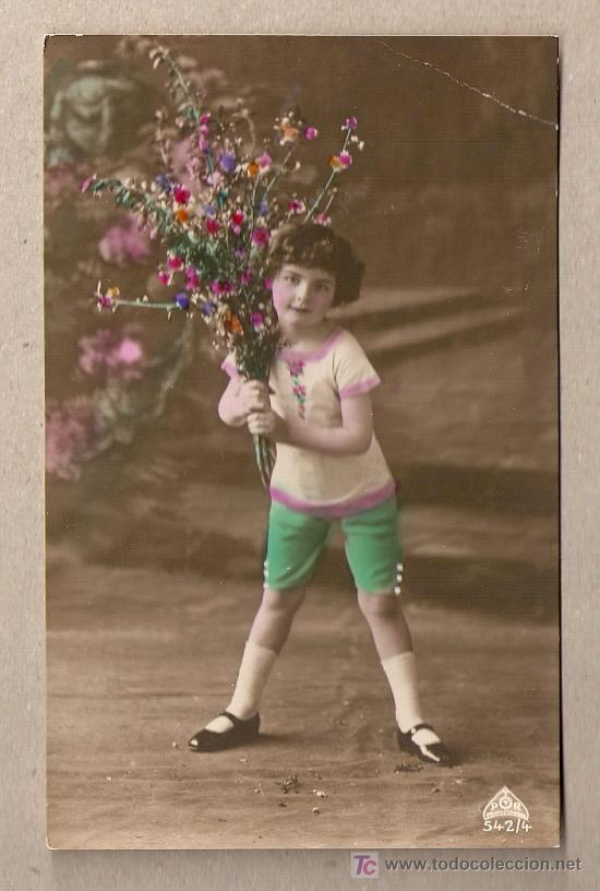 Postales: NI&Ntilde;O CON RAMO FLORES - Foto 1