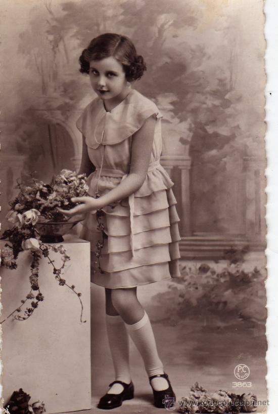 Postales: FOTO POSTAL DE NI&Ntilde;A CON FLORES - Foto 1