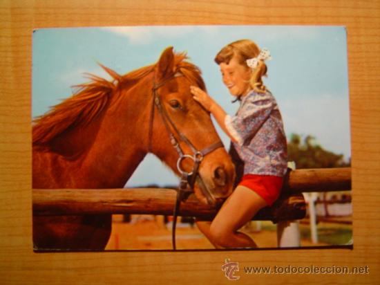 Postales: POSTAL NI&Ntilde;A CON EL CABALLO ESCRITA - Foto 1